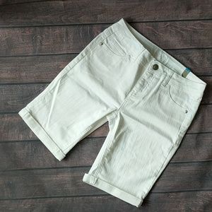 🔺3/$10🔺 Justice | White Bermuda Shorts